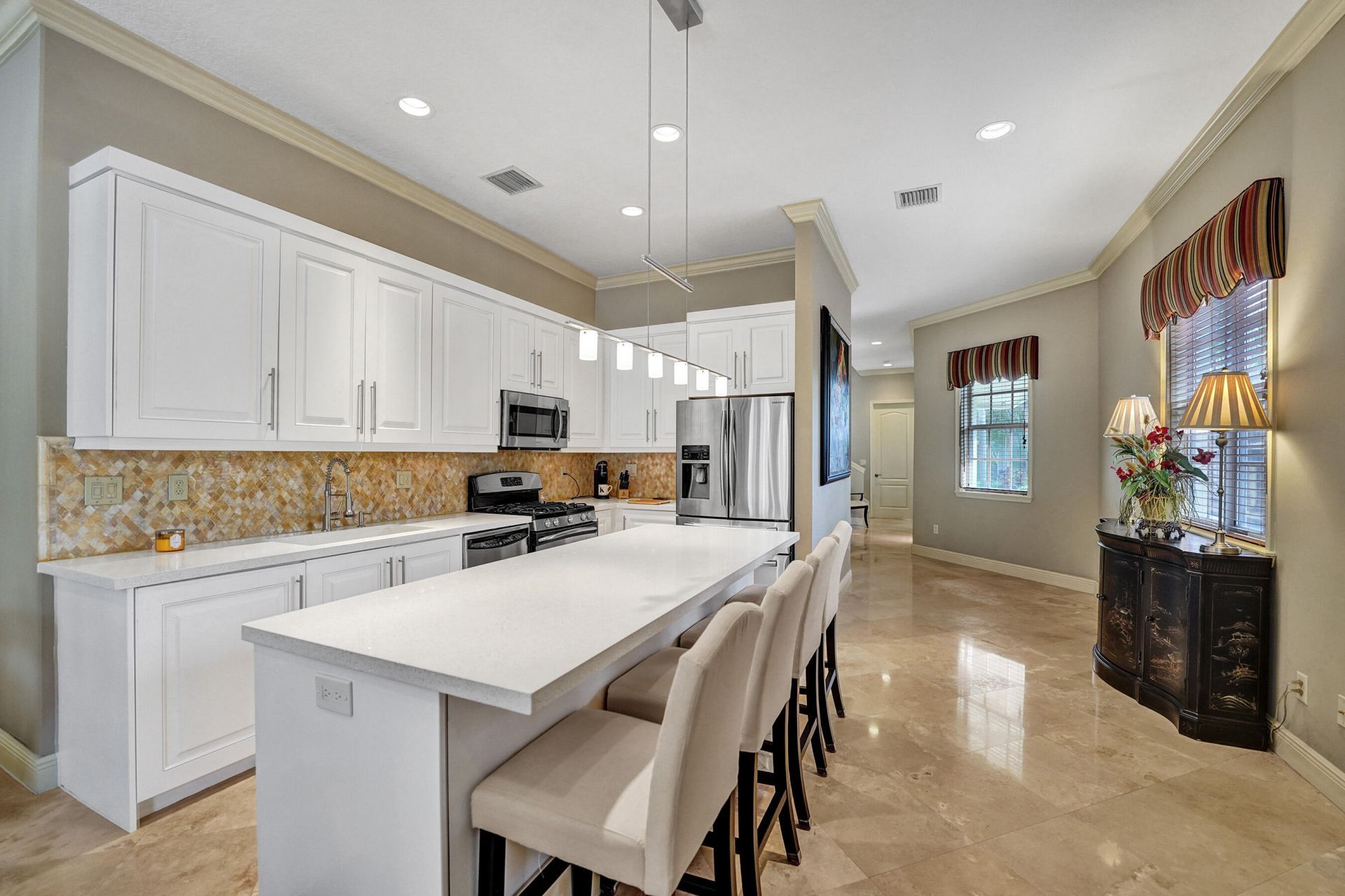 1400 NE 24th Street, Unit 1400, Wilton Manors, FL 33305 Photo