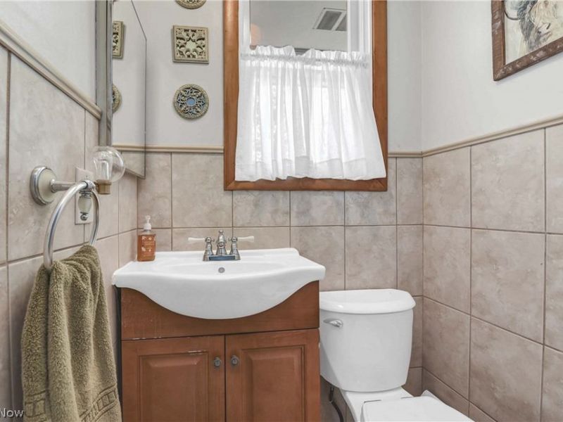 22720 Sycamore Drive, Fairview Park, OH 44126 Photo 30