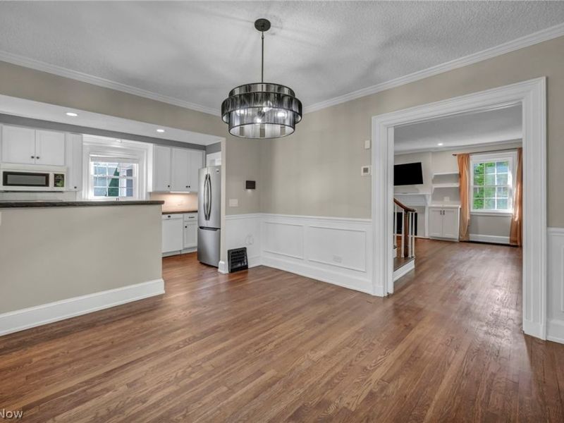 137 N Rose Boulevard, Akron, OH 44302 Photo 11