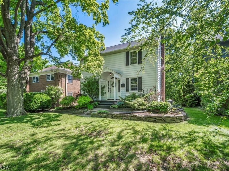 137 N Rose Boulevard, Akron, OH 44302 Photo 3