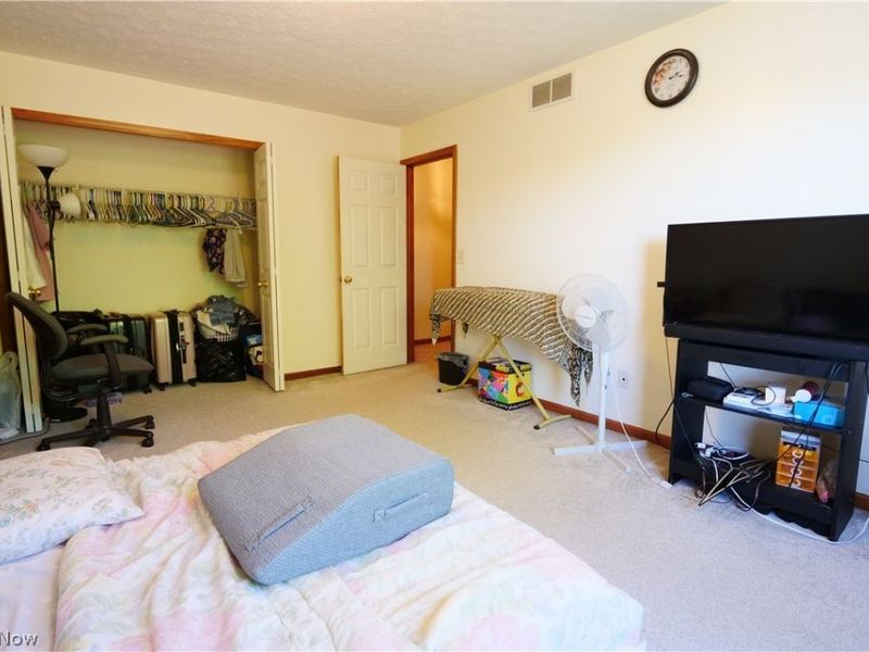 4404 W 53rd Street, Cleveland, OH 44144 Photo 18