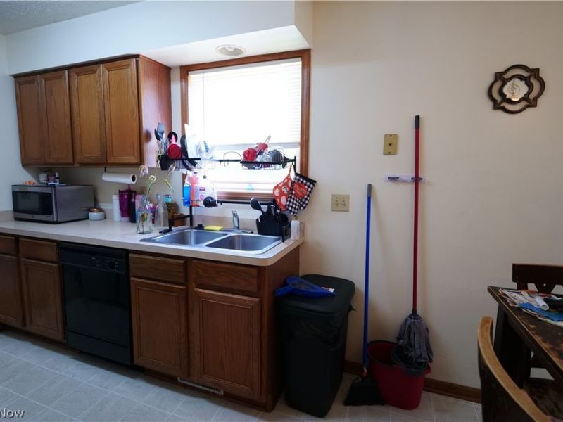 4404 W 53rd Street, Cleveland, OH 44144 Photo 38