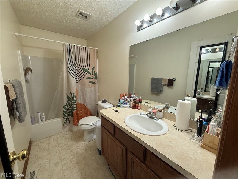 4404 W 53rd Street, Cleveland, OH 44144 Photo 47