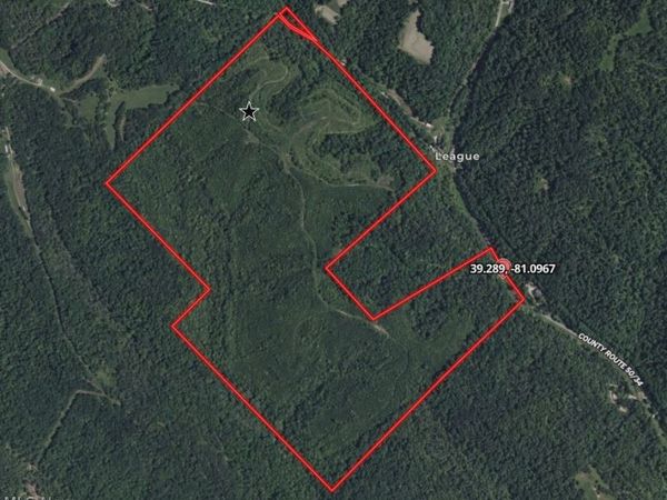Glendale Pike, Ellenboro, WV 26337
