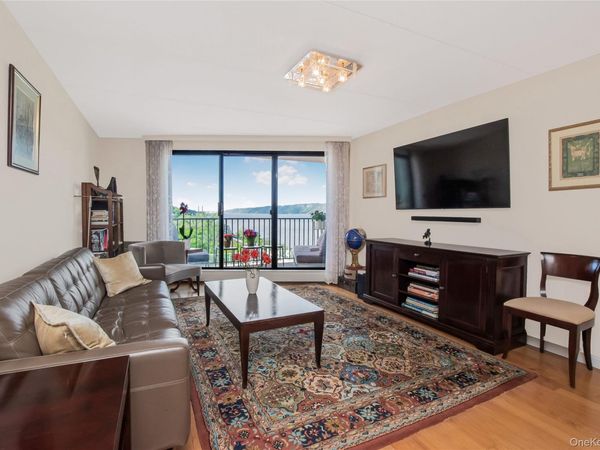 1155 Warburton Avenue , Unit 3PR, Yonkers, NY 10701