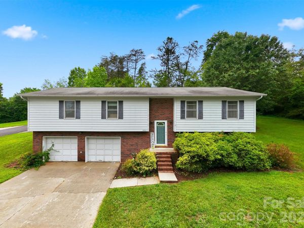 3882 Shadowood Drive , Morganton, NC 28655