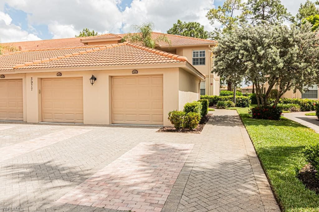 3977 Bishopwood Ct E, Unit 206, Naples, FL 34114 Photo