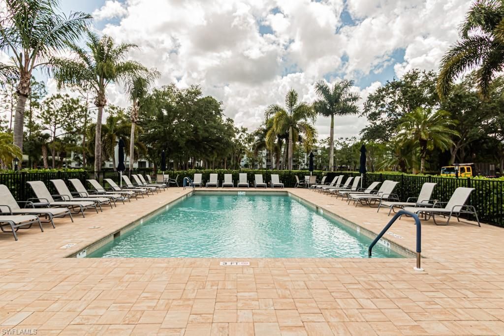 3977 Bishopwood Ct E, Unit 206, Naples, FL 34114 Photo