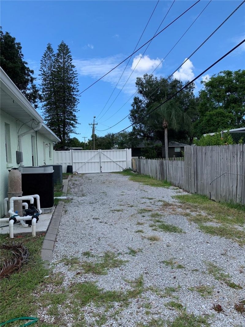 1901 39th Street W, Bradenton, FL 34205 Photo