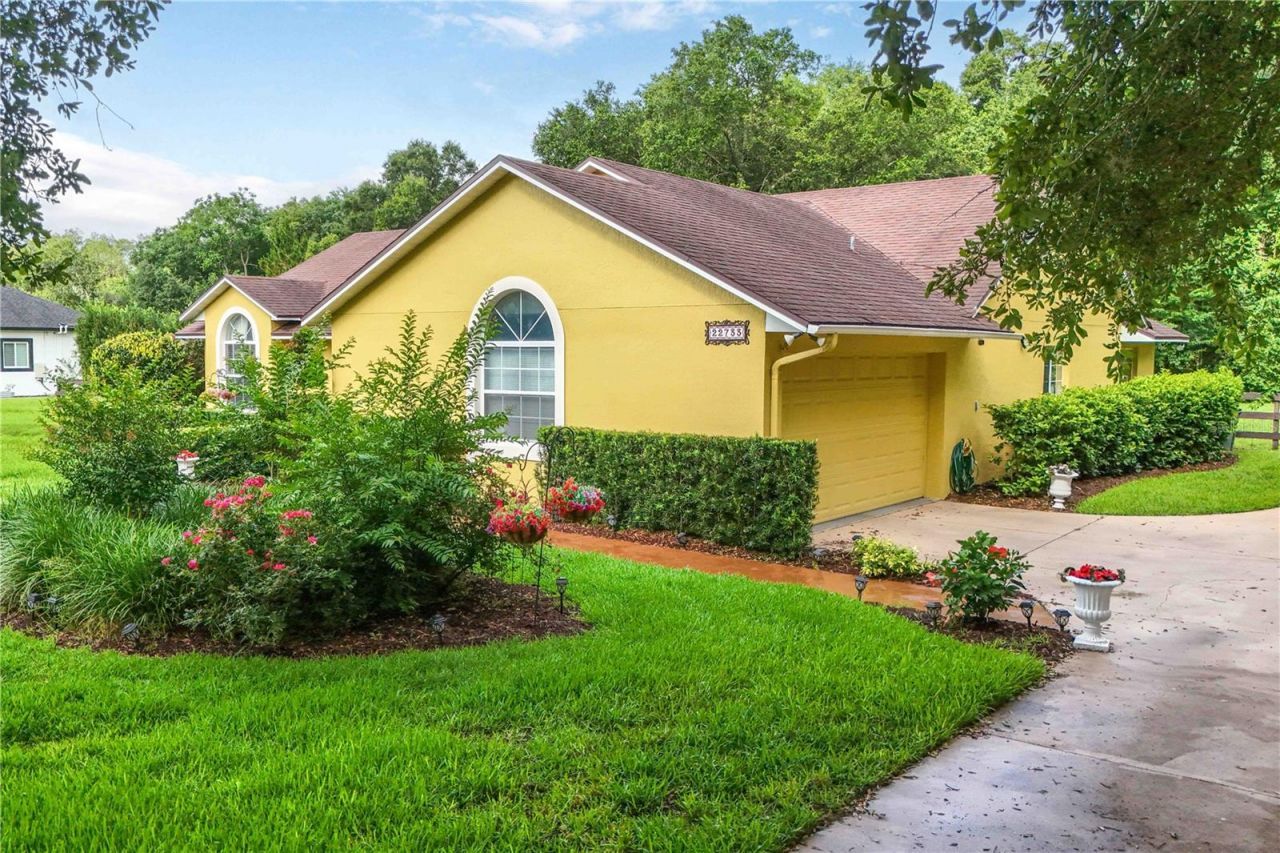 22733 Stallion Drive , Sorrento, FL 32776 Photo
