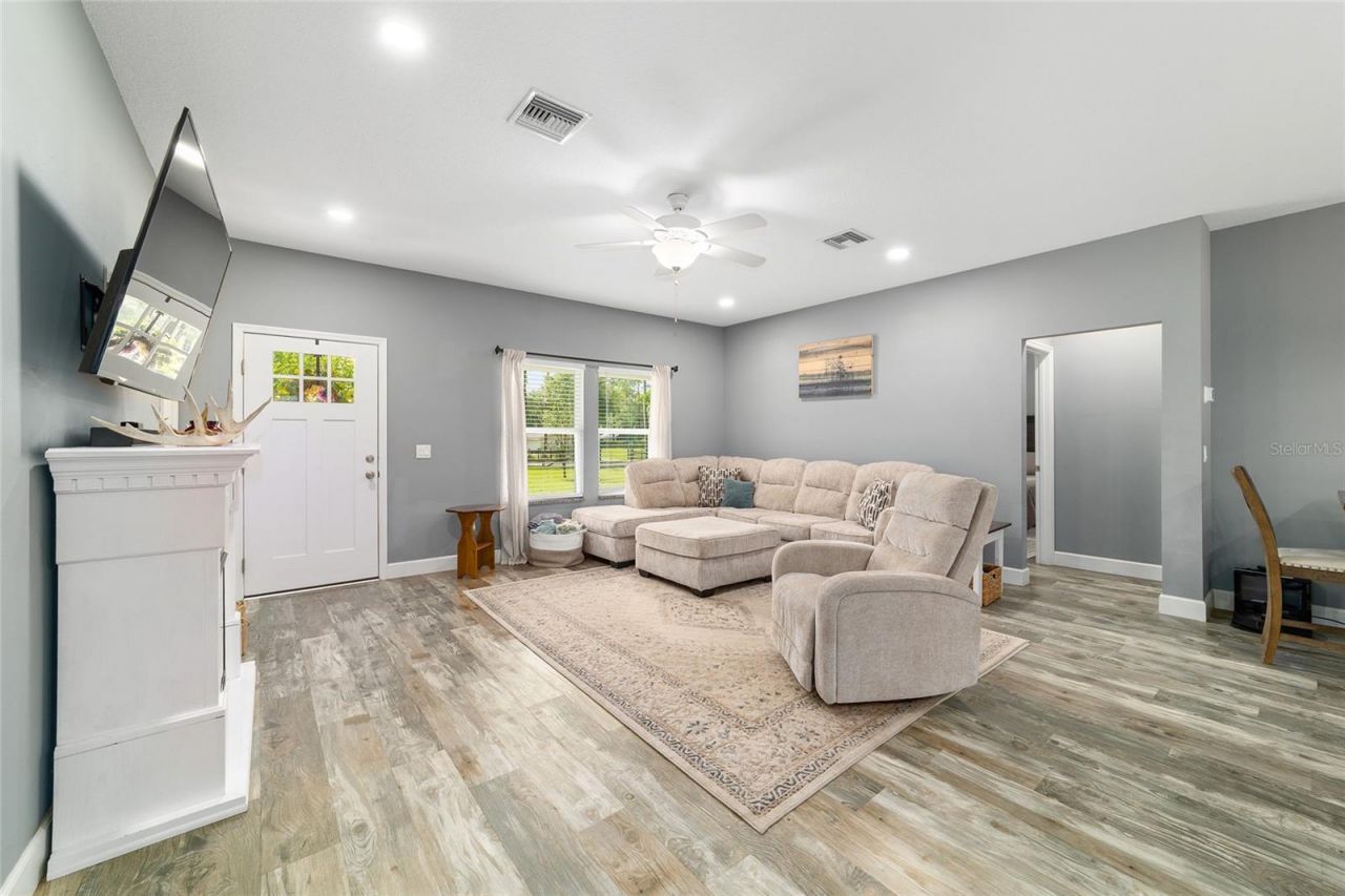 14366 NE 42nd Terrace, Anthony, FL 32617 Photo