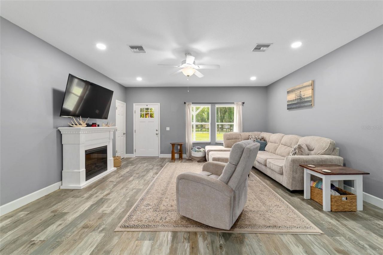 14366 NE 42nd Terrace, Anthony, FL 32617 Photo
