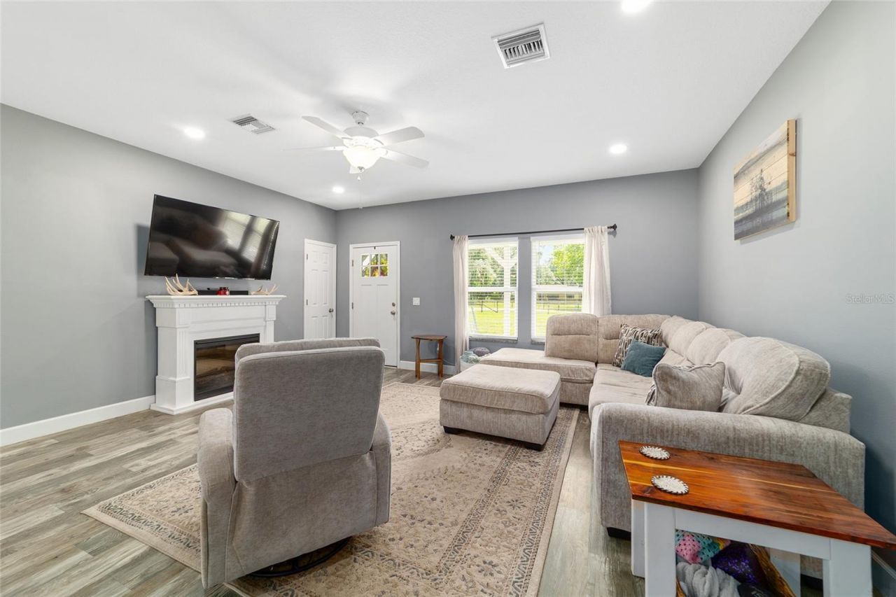 14366 NE 42nd Terrace, Anthony, FL 32617 Photo