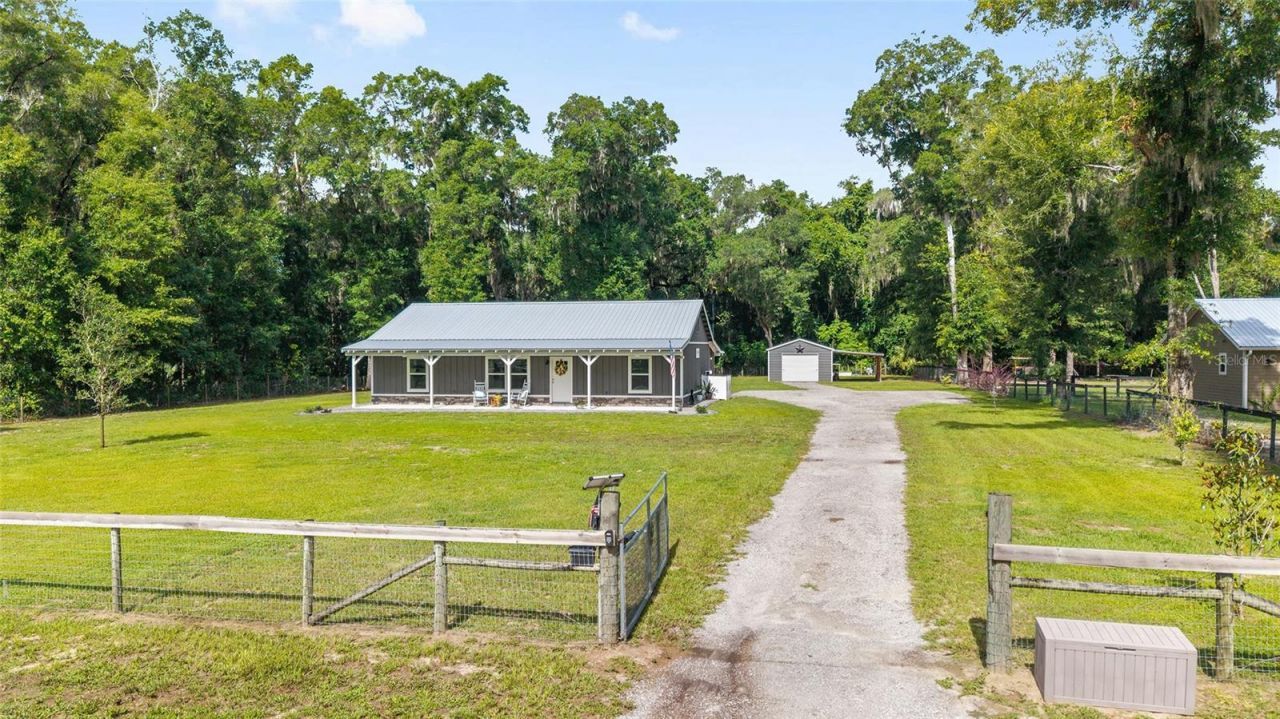 14366 NE 42nd Terrace, Anthony, FL 32617 Photo