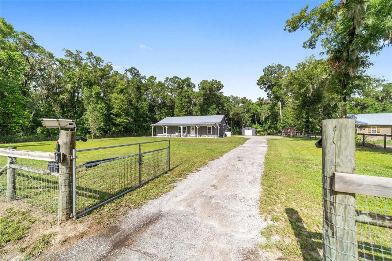 14366 NE 42nd Terrace, Anthony, FL 32617 Photo
