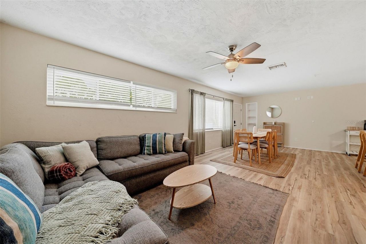 2489 58th Street N, Saint Petersburg, FL 33710 Photo