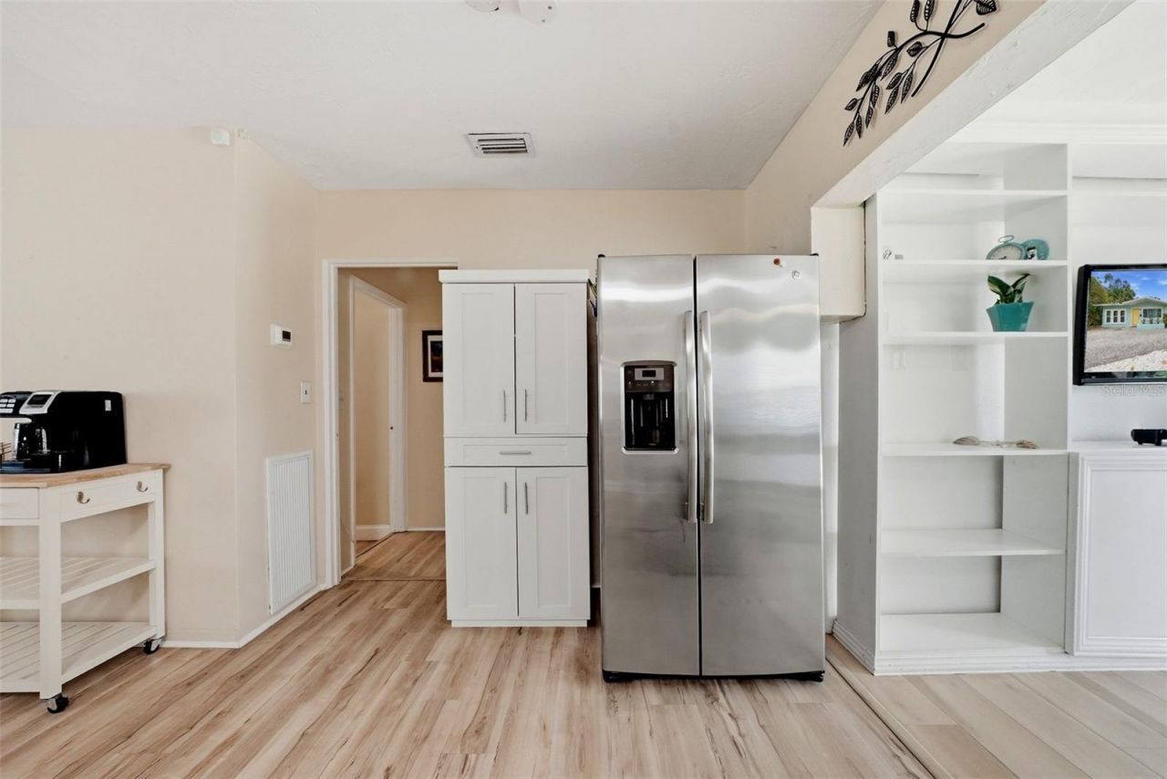 2489 58th Street N, Saint Petersburg, FL 33710 Photo