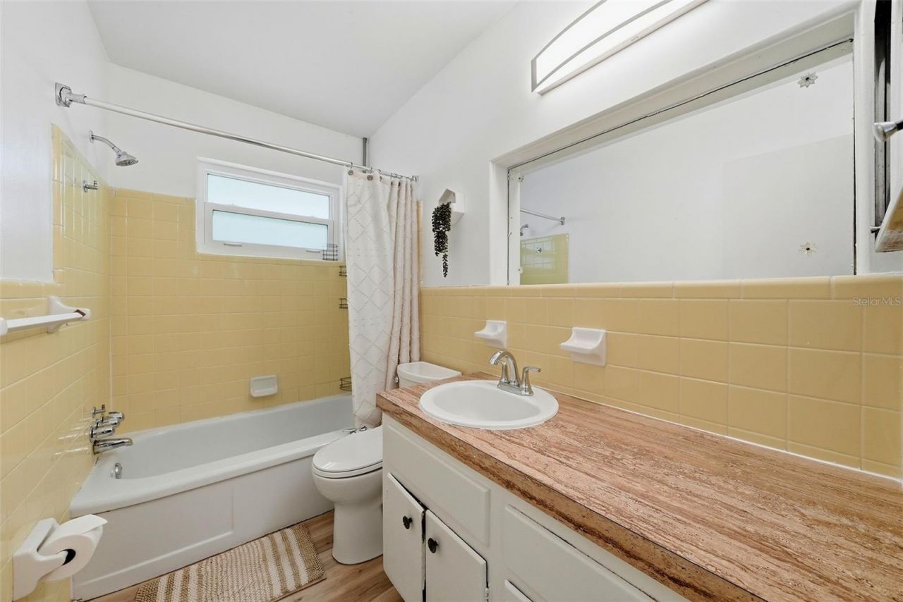 2489 58th Street N, Saint Petersburg, FL 33710 Photo