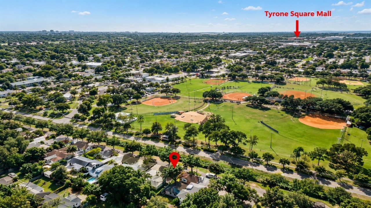 2489 58th Street N, Saint Petersburg, FL 33710 Photo