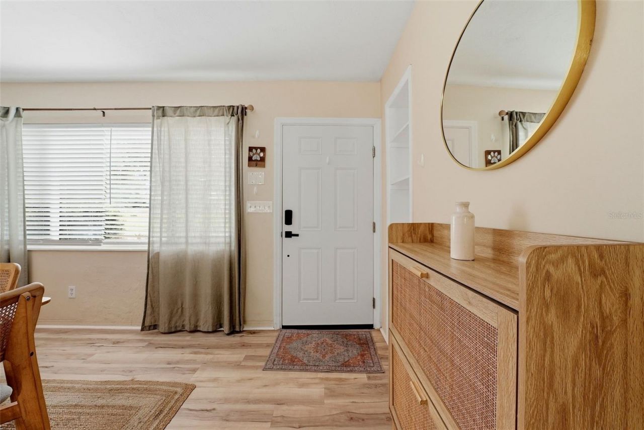 2489 58th Street N, Saint Petersburg, FL 33710 Photo