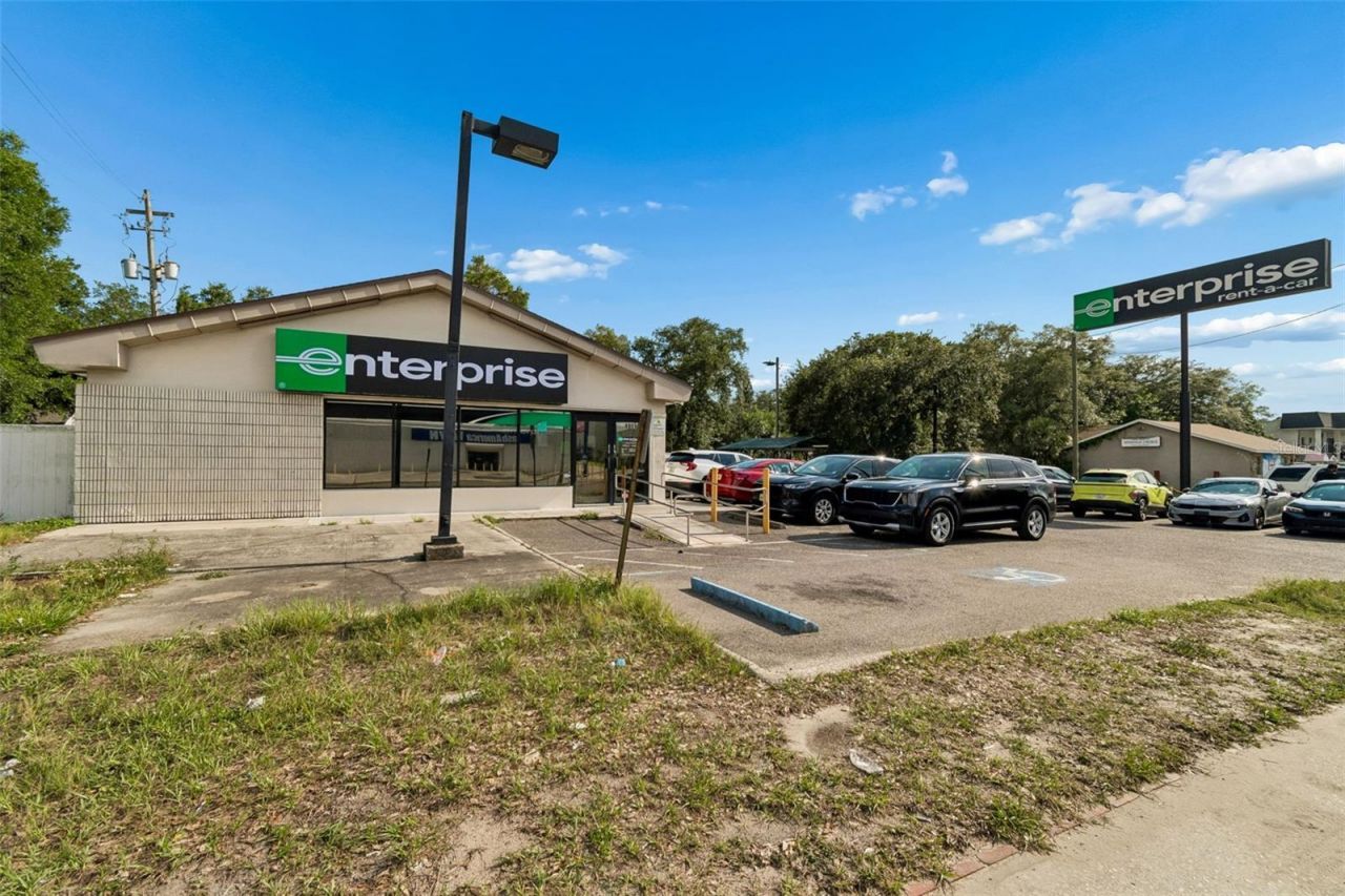 4901 E Busch Boulevard , Tampa, FL 33617 Photo