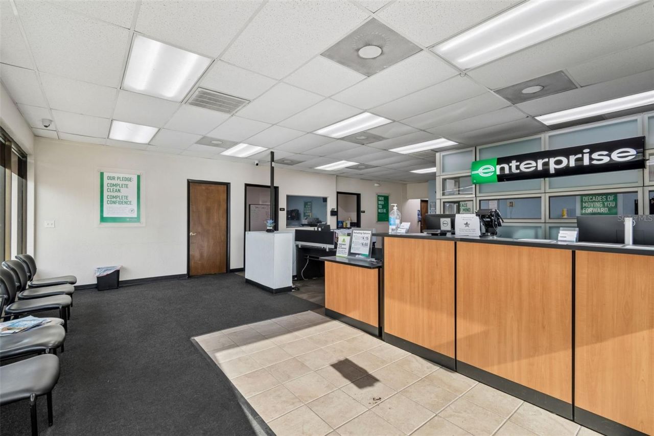 4901 E Busch Boulevard , Tampa, FL 33617 Photo