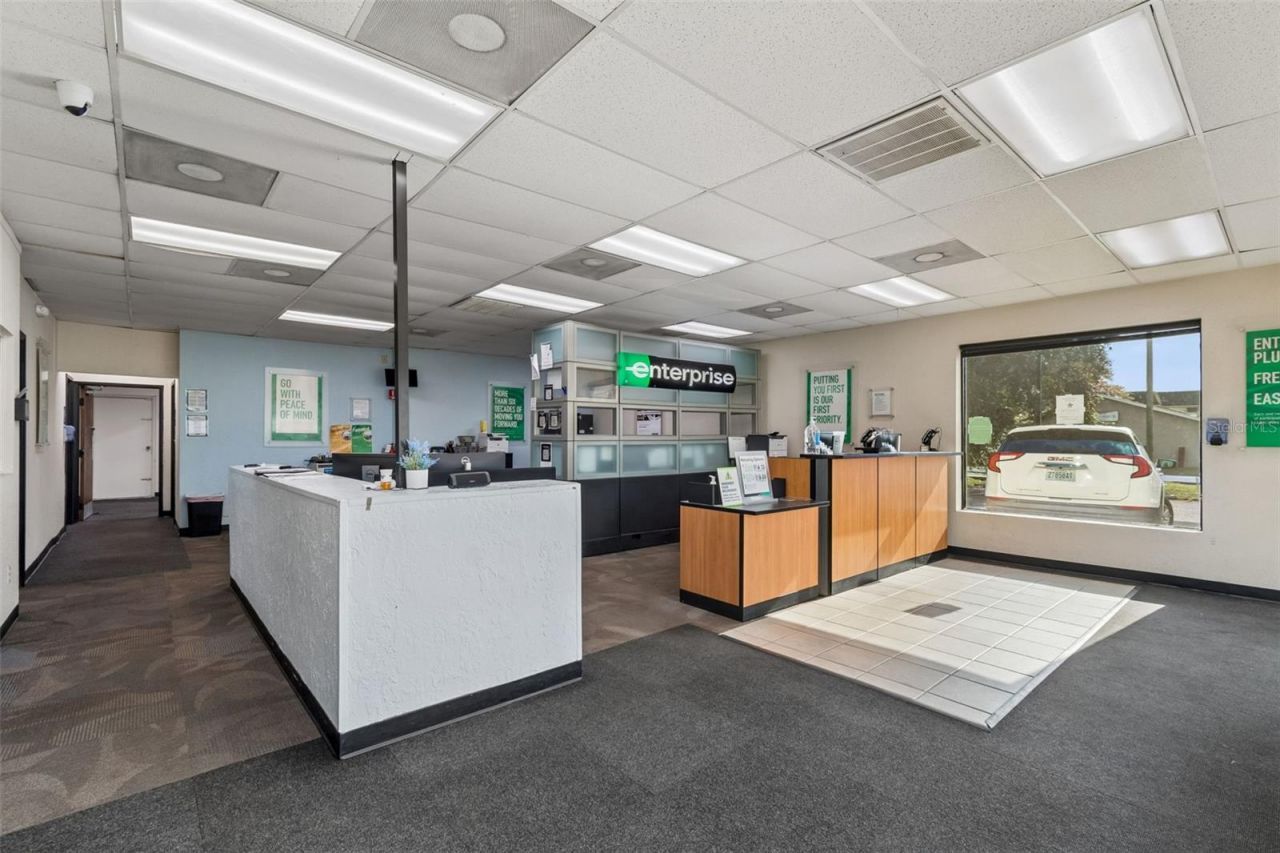 4901 E Busch Boulevard , Tampa, FL 33617 Photo