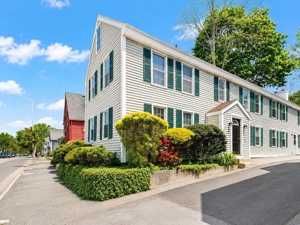335 Cabot St, Beverly, MA 01915