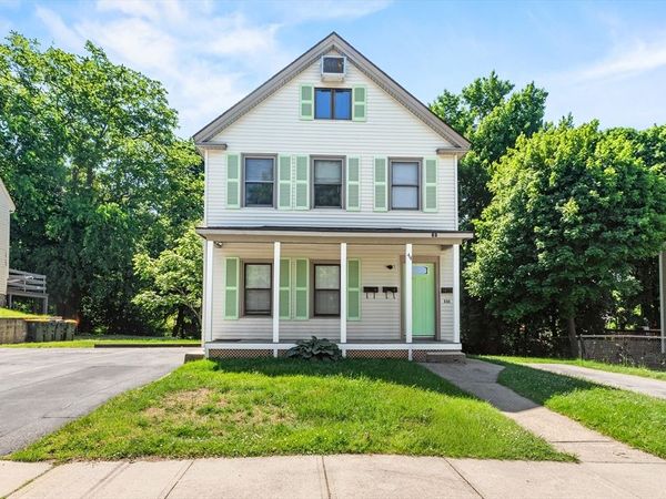 44 Winter St, Franklin, MA 02038