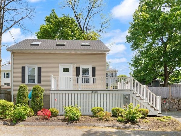 335-R Cabot St, Beverly, MA 01915