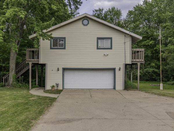 304 N Augusta Drive, Augusta, MI 49012