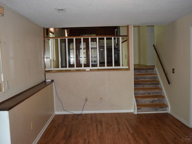 5803 Mt Vernon Drive, Miami Twp, OH 45150 Photo 12