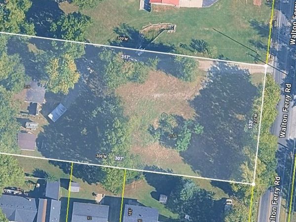 216 Walton Ferry Rd , Hendersonville, TN 37075