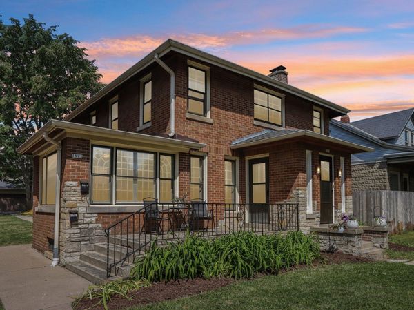 1571 S 74th St, Unit 1573, West Allis, WI 53214