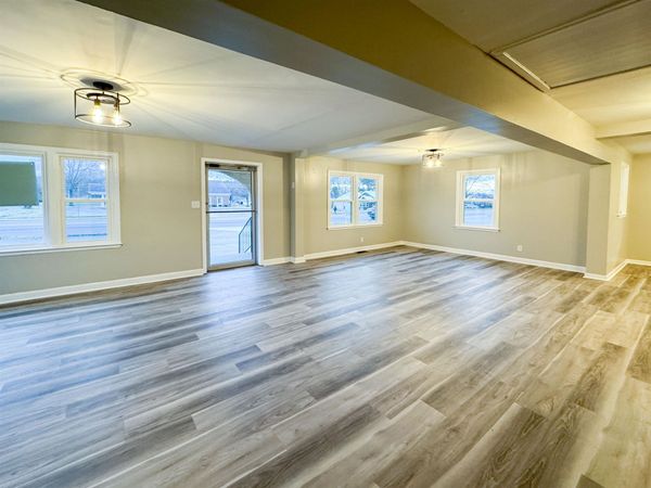1310 W MARKET ST, Bolivar, TN 38008