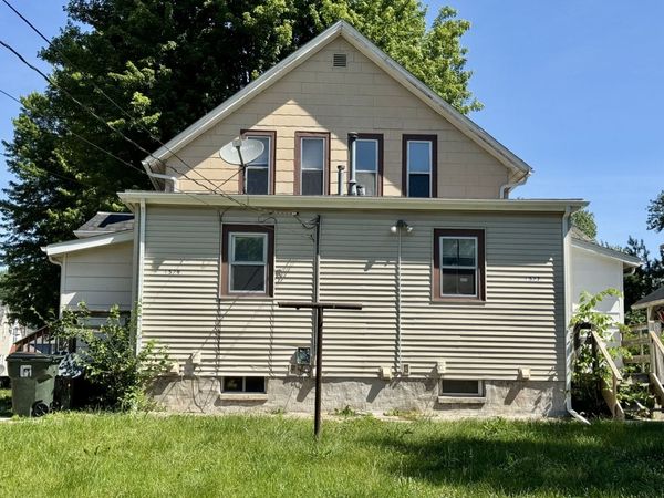 1529 W 6th Street , Davenport, IA 52802