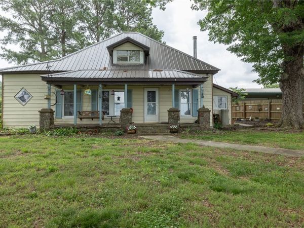 15332 Tuttle Road , Elkins, AR 72727