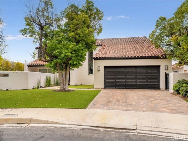 24408 Voltara Court , Calabasas, CA 91302