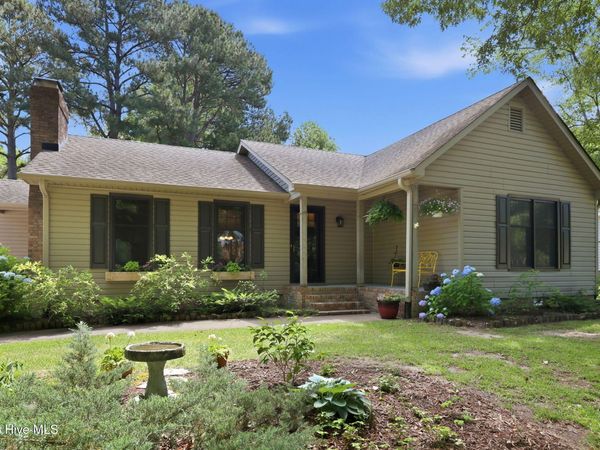 106 Gawain Road, Greenville, NC 27858