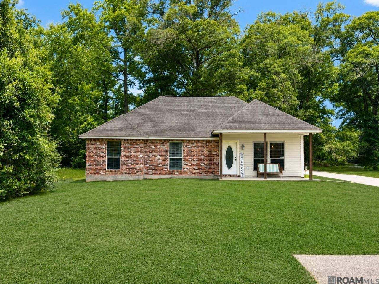 33755 Perkins Crossing Rd Walker, LA 