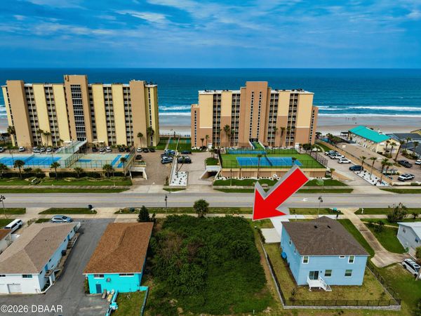 3826 S Atlantic Avenue, Daytona Beach Shores, FL 32118