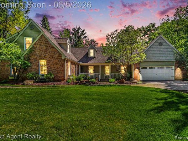2411 Farmbrook Trail, Addison Twp, MI 48370