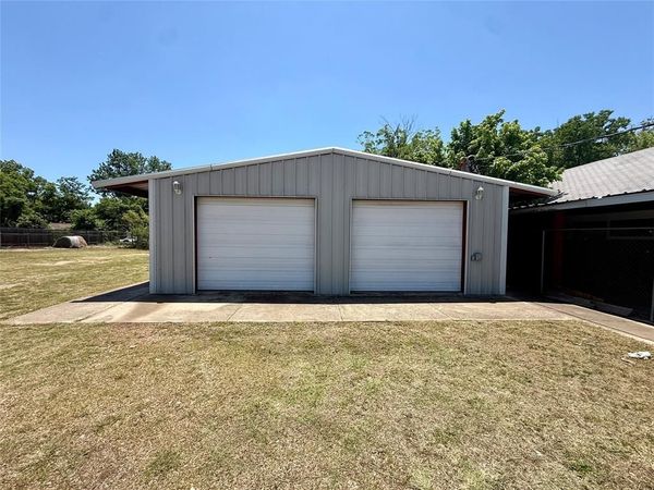 408 Live Oak Street , Marlin, TX 76661