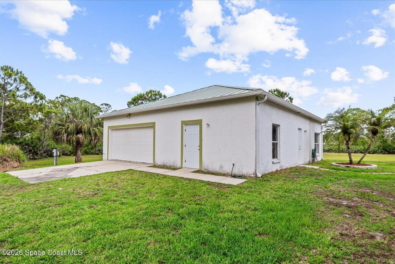 4691 Mooney Lane, Grant, FL 32949 Photo