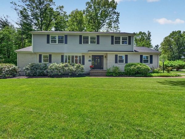 28 Algonquin Ave, Andover, MA 01810