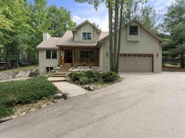 4340 Hampshire Drive, Williamsburg, MI 49690