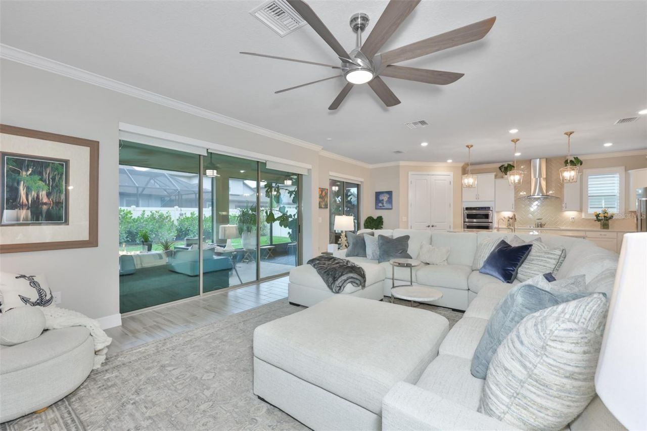18824 Alder Glen Drive, Lutz, FL 33558 Photo