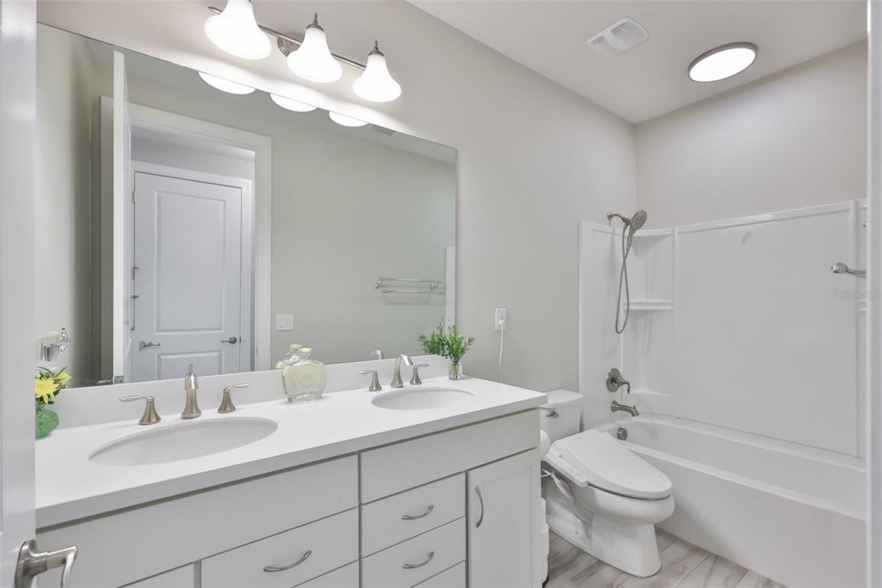 18824 Alder Glen Drive, Lutz, FL 33558 Photo