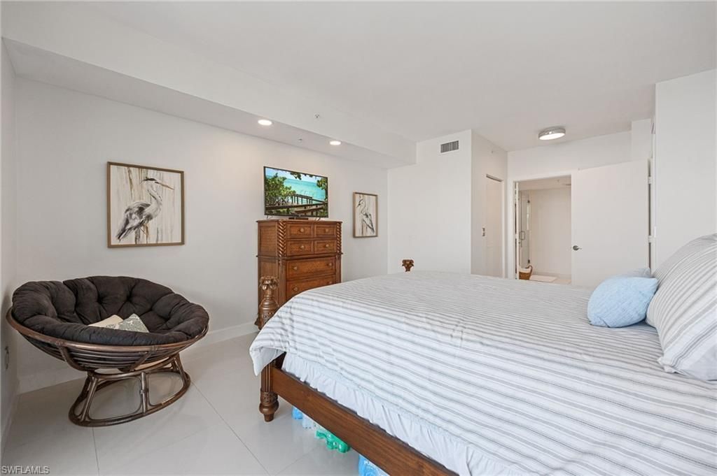 3000 Oasis Grand Blvd, Unit 1705, Fort Myers, FL 33916 Photo