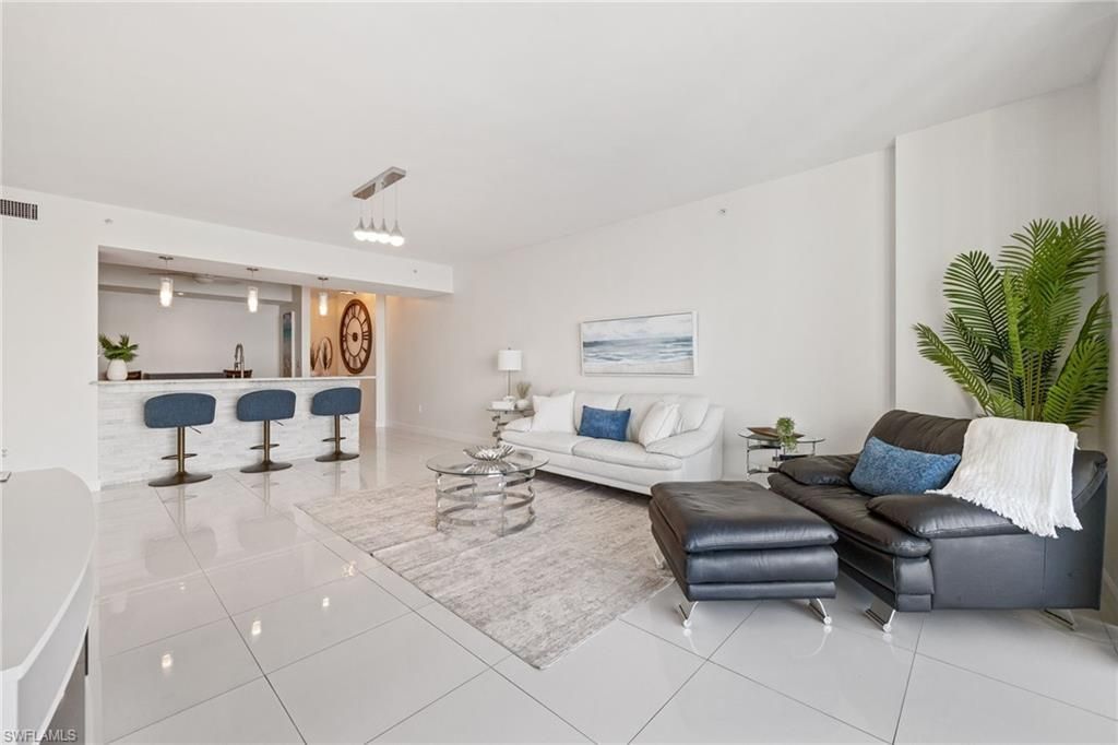 3000 Oasis Grand Blvd, Unit 1705, Fort Myers, FL 33916 Photo